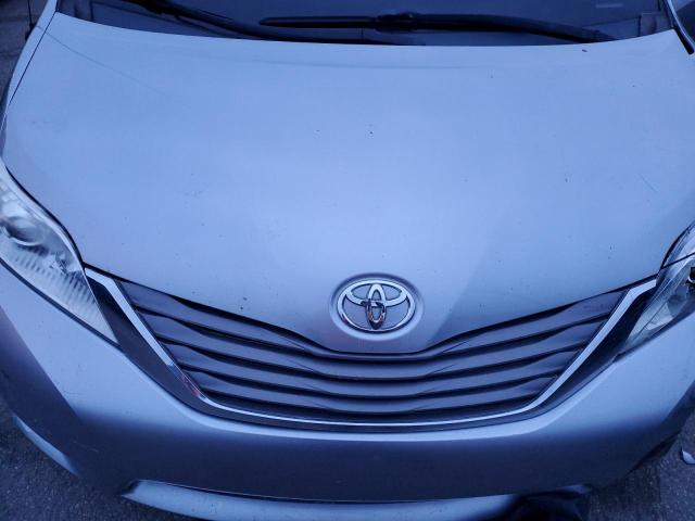 Photo 12 from auction – 2011 TOYOTA SIENNA XLE with VIN 5TDYK3DC6BS099314
