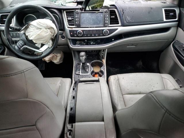 Photo 8 from auction – 2018 TOYOTA HIGHLANDER with VIN 5TDJZRFH1JS812451