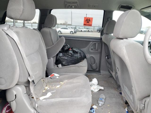 Photo 11 from auction – 2005 TOYOTA SIENNA LE with VIN 5TDBA23C05S046200