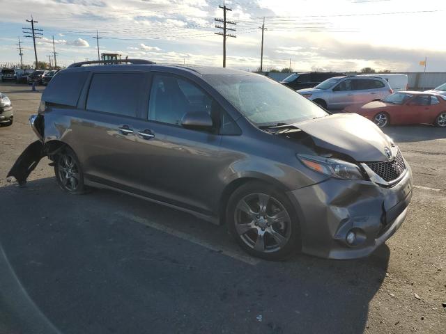 Photo 4 from auction – 2017 TOYOTA SIENNA SE with VIN 5TDXZ3DC7HS829067