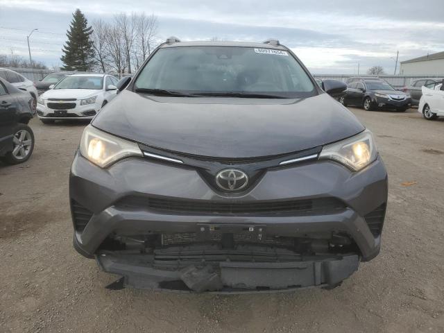 Foto 5 de la subasta – 2017 TOYOTA RAV4 LE con VIN 2T3BFREV2HW601210