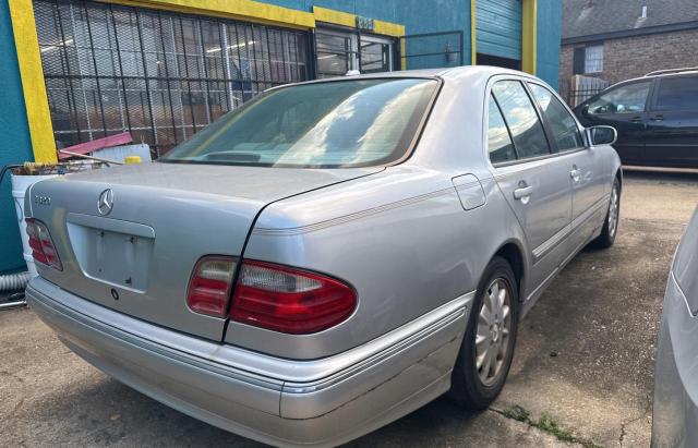 Photo 4 from auction – 2001 MERCEDES-BENZ E 320 with VIN WDBJF65J51B362188