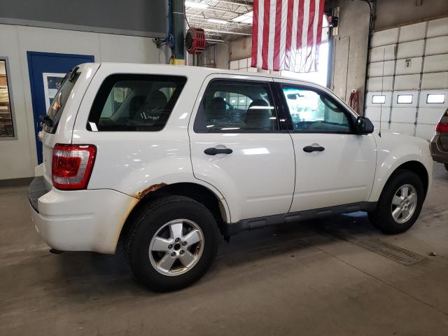 Photo 3 from auction – 2010 FORD ESCAPE XLS with VIN 1FMCU0C72AKA05227