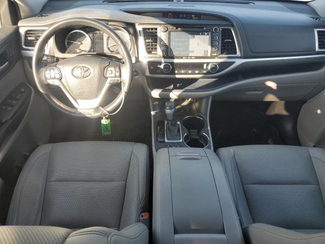 Photo 8 from auction – 2018 TOYOTA HIGHLANDER with VIN 5TDDZRFHXJS800716