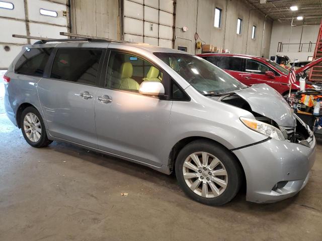 Photo 4 from auction – 2014 TOYOTA SIENNA XLE with VIN 5TDYK3DC6ES416111