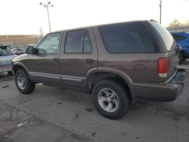 Photo 2 from auction – 2000 CHEVROLET BLAZER with VIN 1GNCS13W7YK218263