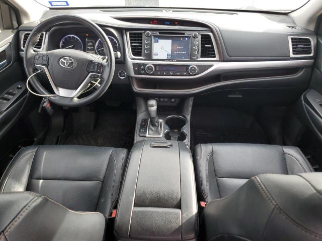 Photo 8 from auction – 2018 TOYOTA HIGHLANDER with VIN 5TDKZRFH5JS542791
