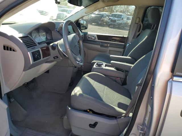 Photo 7 from auction – 2010 CHRYSLER TOWN & COU with VIN 2A4RR5D16AR116916