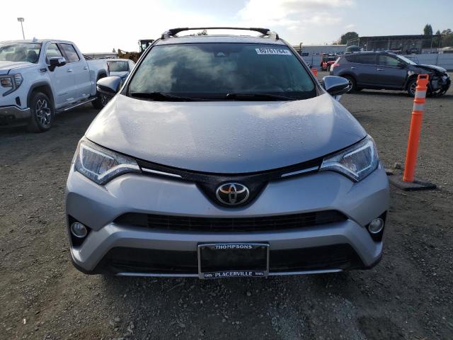 Photo 5 from auction – 2017 TOYOTA RAV4 XLE with VIN 2T3RFREV2HW692865