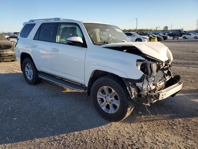 Photo 4 from auction – 2016 TOYOTA 4RUNNER SR with VIN JTEBU5JRXG5346590