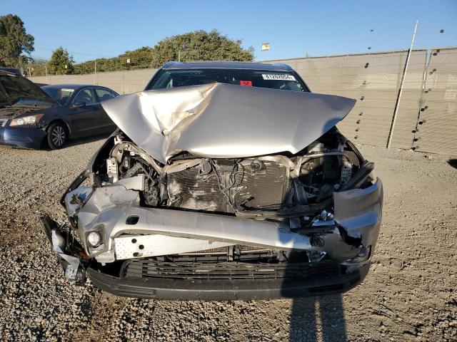 Photo 5 from auction – 2015 TOYOTA HIGHLANDER with VIN 5TDDKRFH9FS153107