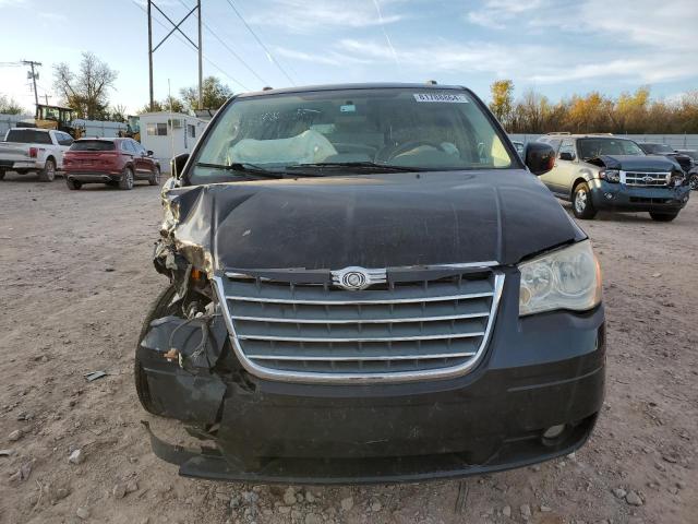 Photo 5 from auction – 2010 CHRYSLER TOWN & COU with VIN 2A4RR5D17AR353947