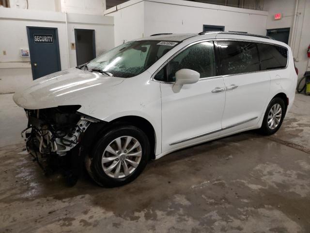 CHRYSLER PACIFICA T 2019 with VIN 2C4RC1BG5KR547949 - Photo from auction