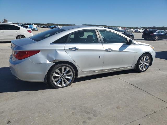 Photo 3 from auction – 2013 HYUNDAI SONATA SE with VIN 5NPEC4AC0DH708738