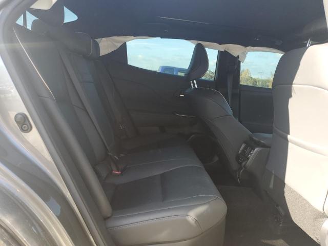 Photo 10 from auction – 2023 TOYOTA CROWN XLE with VIN JTDAAAAF6P3007943