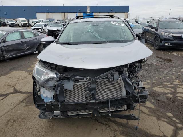 Photo 5 from auction – 2017 TOYOTA RAV4 XLE with VIN 2T3RFREV5HW549960