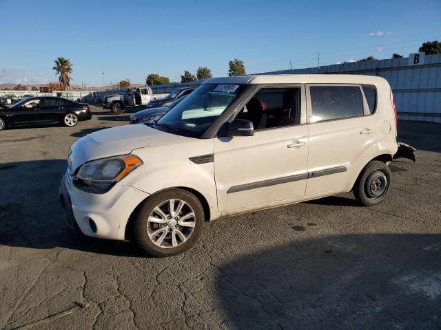 KIA SOUL + 2013 with VIN KNDJT2A68D7758417 - Photo from auction