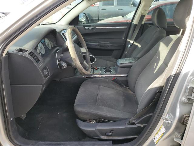 Photo 7 from auction – 2009 CHRYSLER 300 LX with VIN 2C3KA43D79H565998