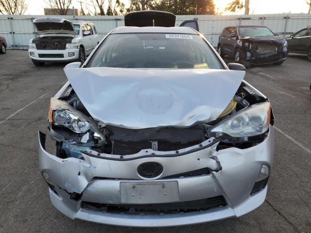 Photo 5 from auction – 2013 TOYOTA PRIUS C with VIN JTDKDTB30D1043503