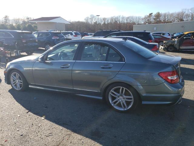 Photo 2 from auction – 2012 MERCEDES-BENZ C 300 4MAT with VIN WDDGF8BB2CA673869