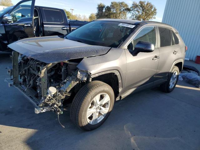 TOYOTA RAV4 XLE 2021 with VIN 2T3P1RFV1MW213625 - Photo from auction