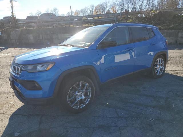 JEEP COMPASS LA 2022 with VIN 3C4NJDFB8NT118634 - Photo from auction