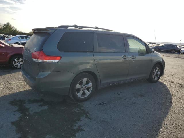 Photo 3 from auction – 2013 TOYOTA SIENNA LE with VIN 5TDKK3DC5DS382117