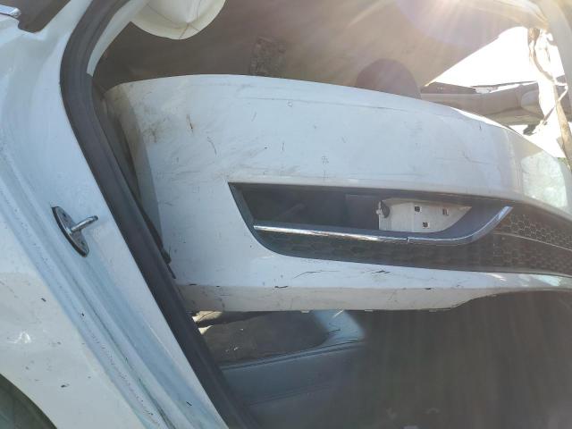 Photo 10 from auction – 2015 VOLKSWAGEN PASSAT SEL with VIN 1VWCT7A34FC043198