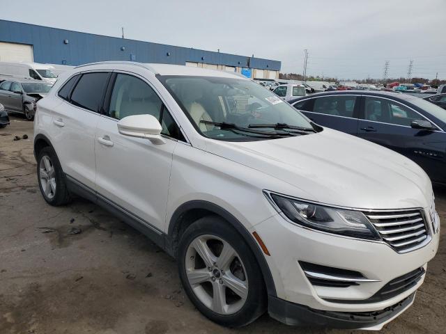 Photo 4 from auction – 2017 LINCOLN MKC PREMIE with VIN 5LMCJ1C92HUL47577