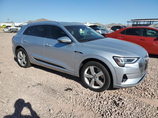 Photo 4 from auction – 2019 AUDI E-TRON PRE with VIN WA1LAAGE0KB015567
