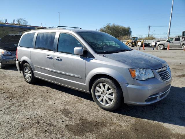 Photo 4 from auction – 2015 CHRYSLER TOWN & COU with VIN 2C4RC1BGXFR538878