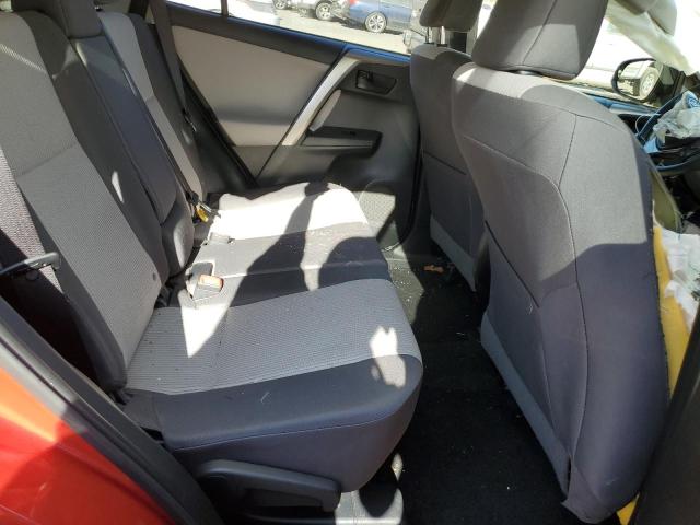 Photo 11 from auction – 2015 TOYOTA RAV4 LE with VIN JTMBFREV5FJ046457