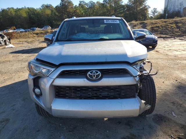 Photo 5 from auction – 2016 TOYOTA 4RUNNER SR with VIN JTEZU5JR5G5110654