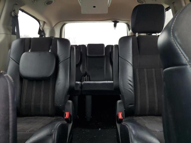 Photo 10 from auction – 2015 CHRYSLER TOWN & COU with VIN 2C4RC1JG5FR720442