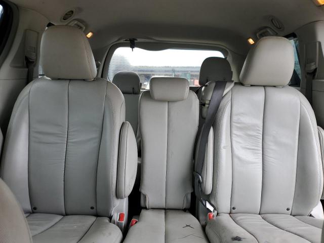 Photo 10 from auction – 2011 TOYOTA SIENNA XLE with VIN 5TDYK3DC7BS077550