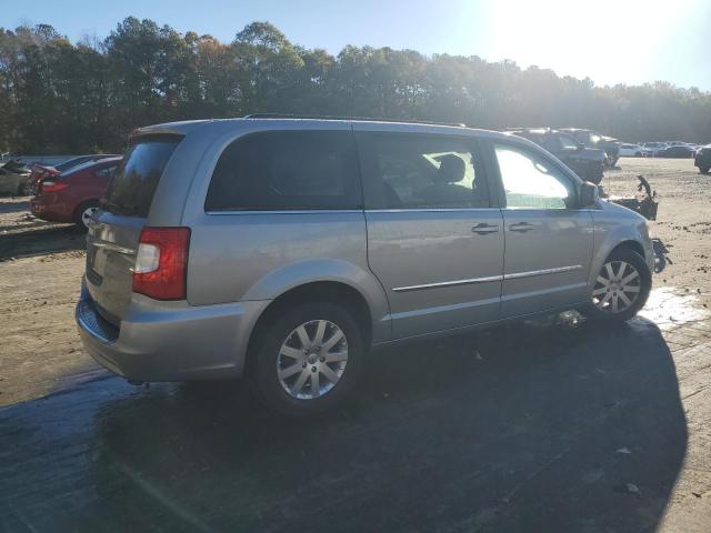 Photo 3 from auction – 2013 CHRYSLER TOWN & COU with VIN 2C4RC1BG3DR715218