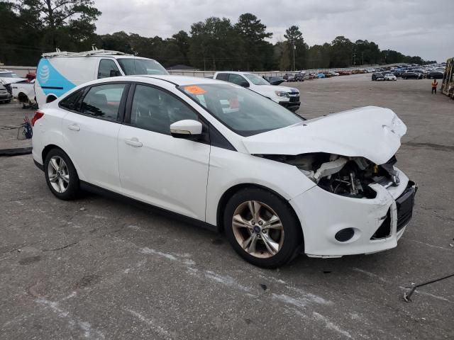 Zdjęcie 4 z aukcji – 2014 FORD FOCUS SE z VIN 1FADP3F24EL110567