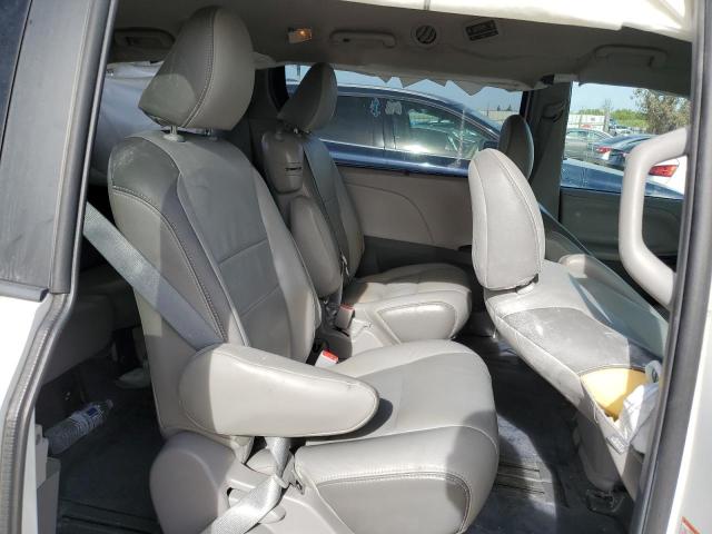 Photo 11 from auction – 2017 TOYOTA SIENNA LE with VIN 5TDKZ3DC0HS812590
