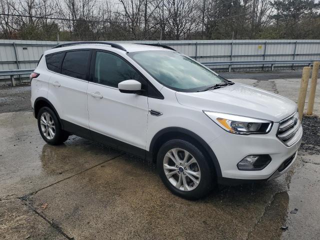 Photo 4 from auction – 2018 FORD ESCAPE SE with VIN 1FMCU9GD5JUC76971