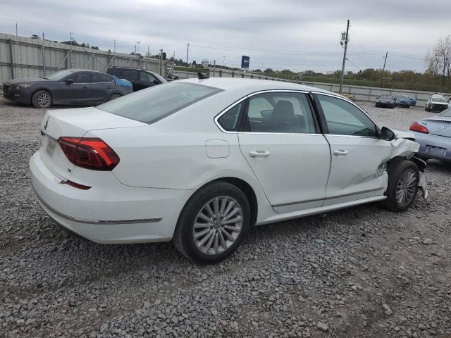 Photo 3 from auction – 2017 VOLKSWAGEN PASSAT SE with VIN 1VWBT7A33HC034166