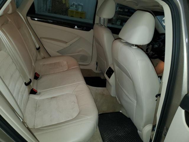 Photo 10 from auction – 2015 VOLKSWAGEN PASSAT SEL with VIN 1VWCV7A36FC048655
