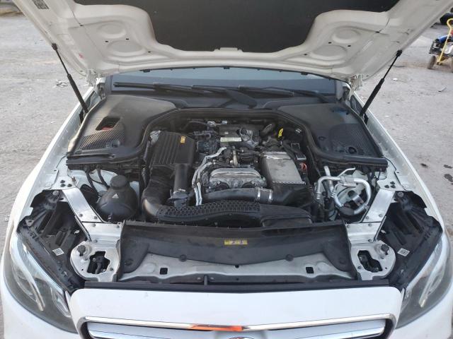 Photo 11 from auction – 2017 MERCEDES-BENZ E 300 with VIN WDDZF4JB3HA161404