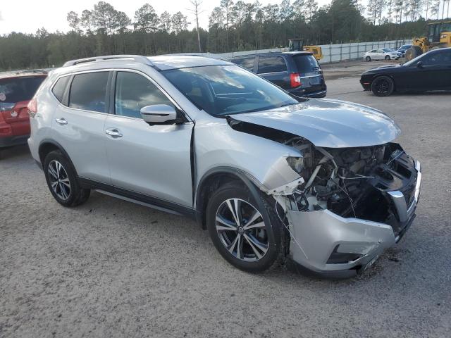 Photo 4 from auction – 2019 NISSAN ROGUE S with VIN 5N1AT2MVXKC819950