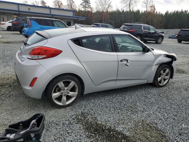 Photo 3 from auction – 2015 HYUNDAI VELOSTER with VIN KMHTC6AD3FU243422