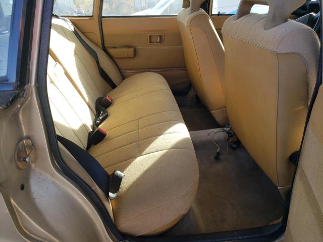 Photo 10 from auction – 1992 VOLVO 240 BASE with VIN YV1AS8802N1472455