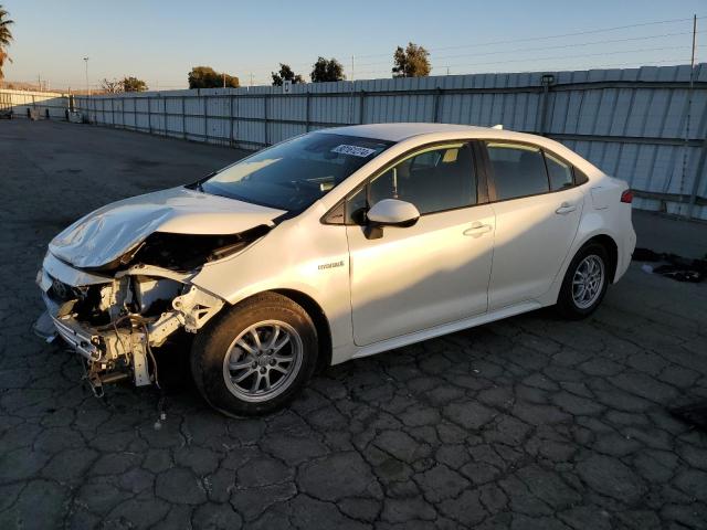 TOYOTA COROLLA LE 2020 with VIN JTDEBRBE0LJ030661 - Photo from auction