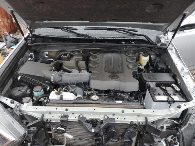 Photo 12 from auction – 2023 TOYOTA 4RUNNER SR with VIN JTEEU5JR9P5300469