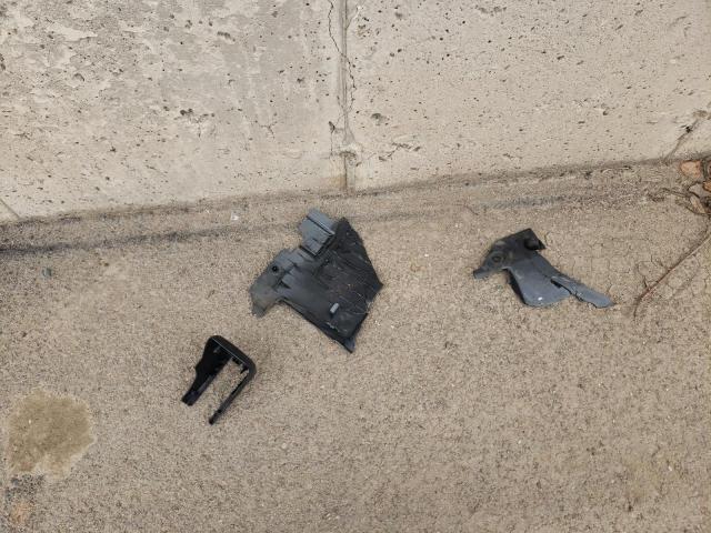Photo 13 from auction – 2016 TOYOTA HIGHLANDER with VIN 5TDBKRFH7GS330603