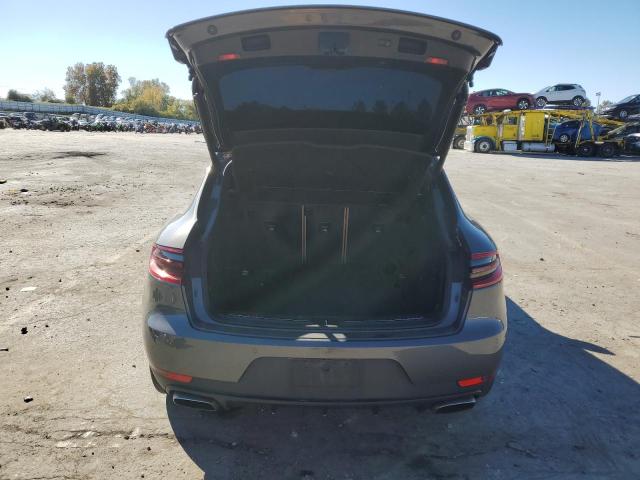 Photo 6 from auction – 2018 PORSCHE MACAN with VIN WP1AA2A52JLB21862