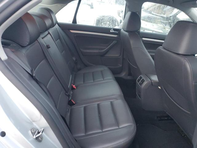Photo 10 from auction – 2008 VOLKSWAGEN JETTA WOLF with VIN 3VWRJ71K38M162157